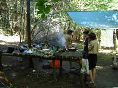 Vaisselier/Table à feu du Gerfaut
